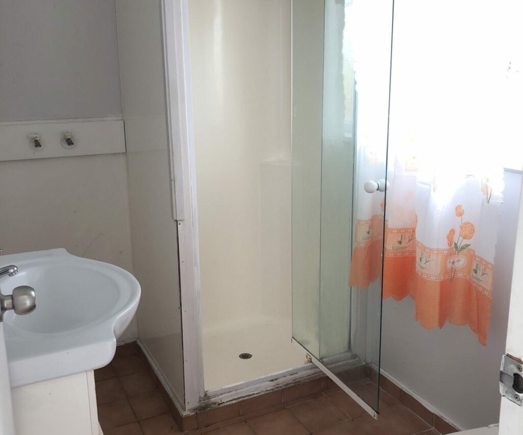 Bathroom-photo-1200x1000