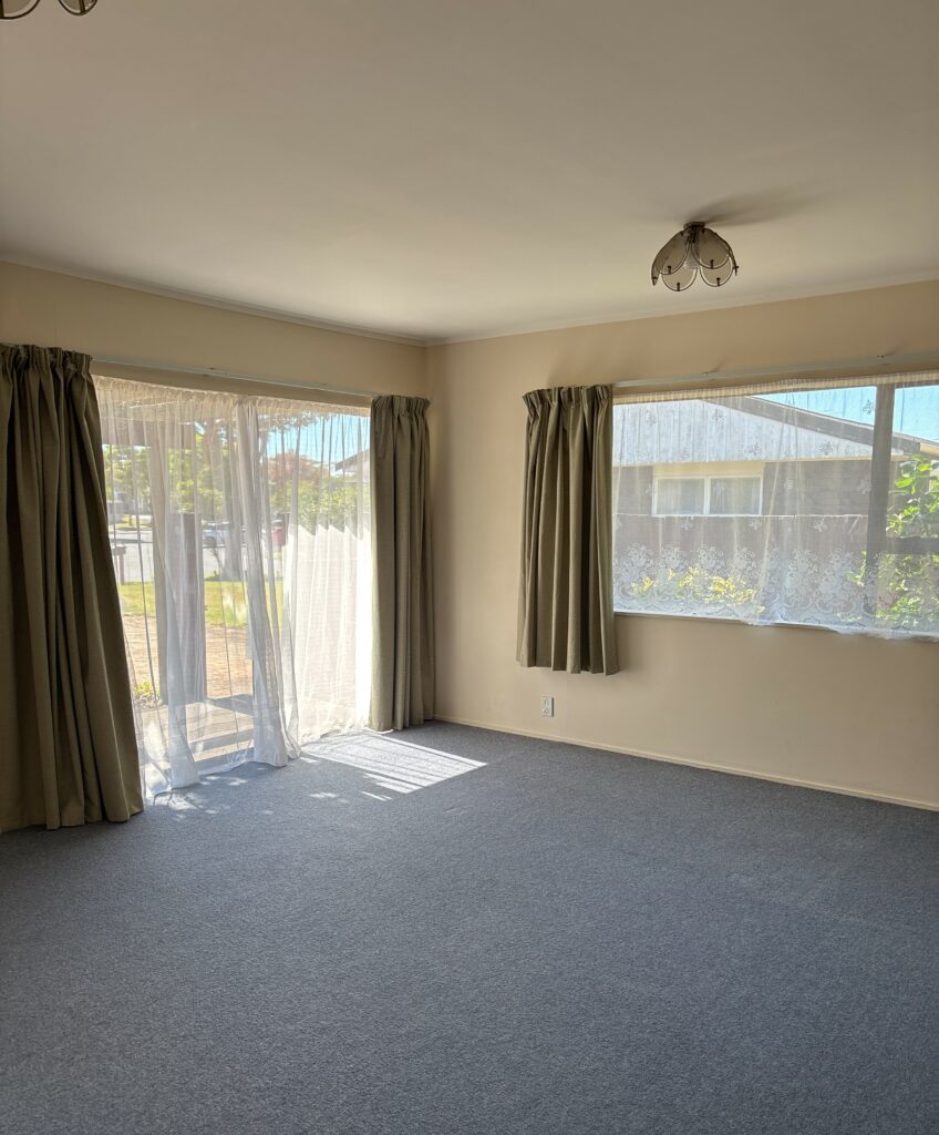 Lounge room photo (1)